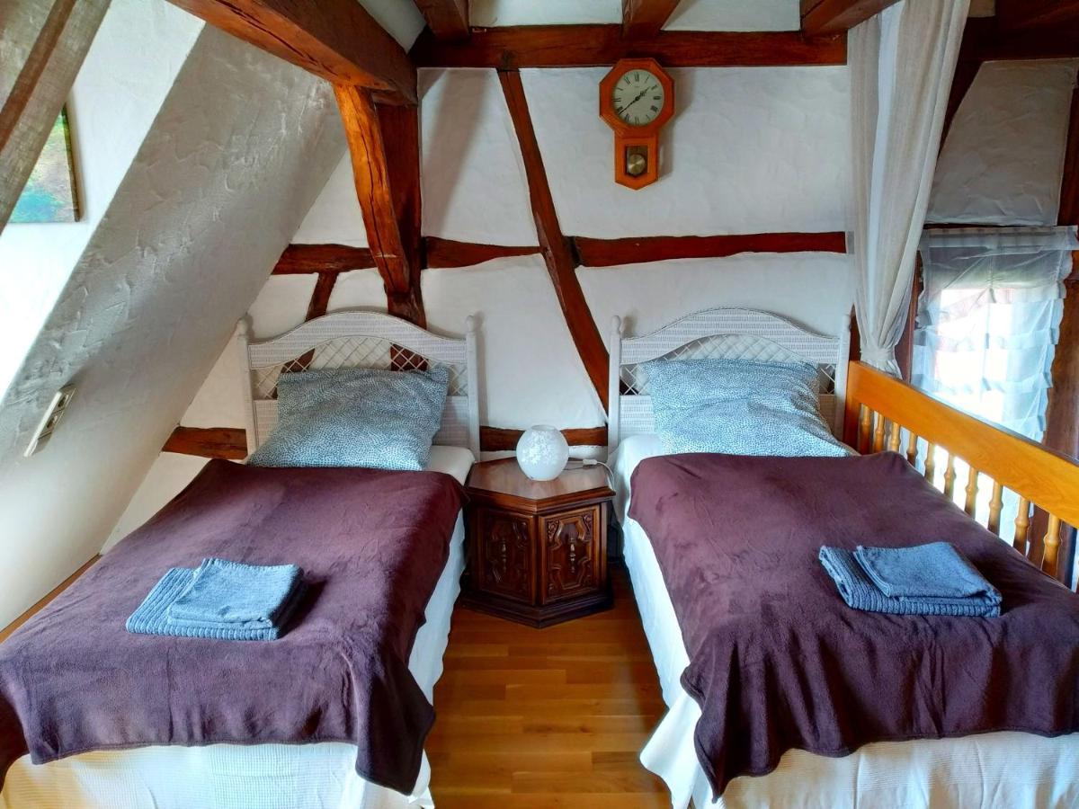Ferienhaus Marre - Mit Grill, Feuerstelle Und Gartensauna Waldbrunn  Luaran gambar